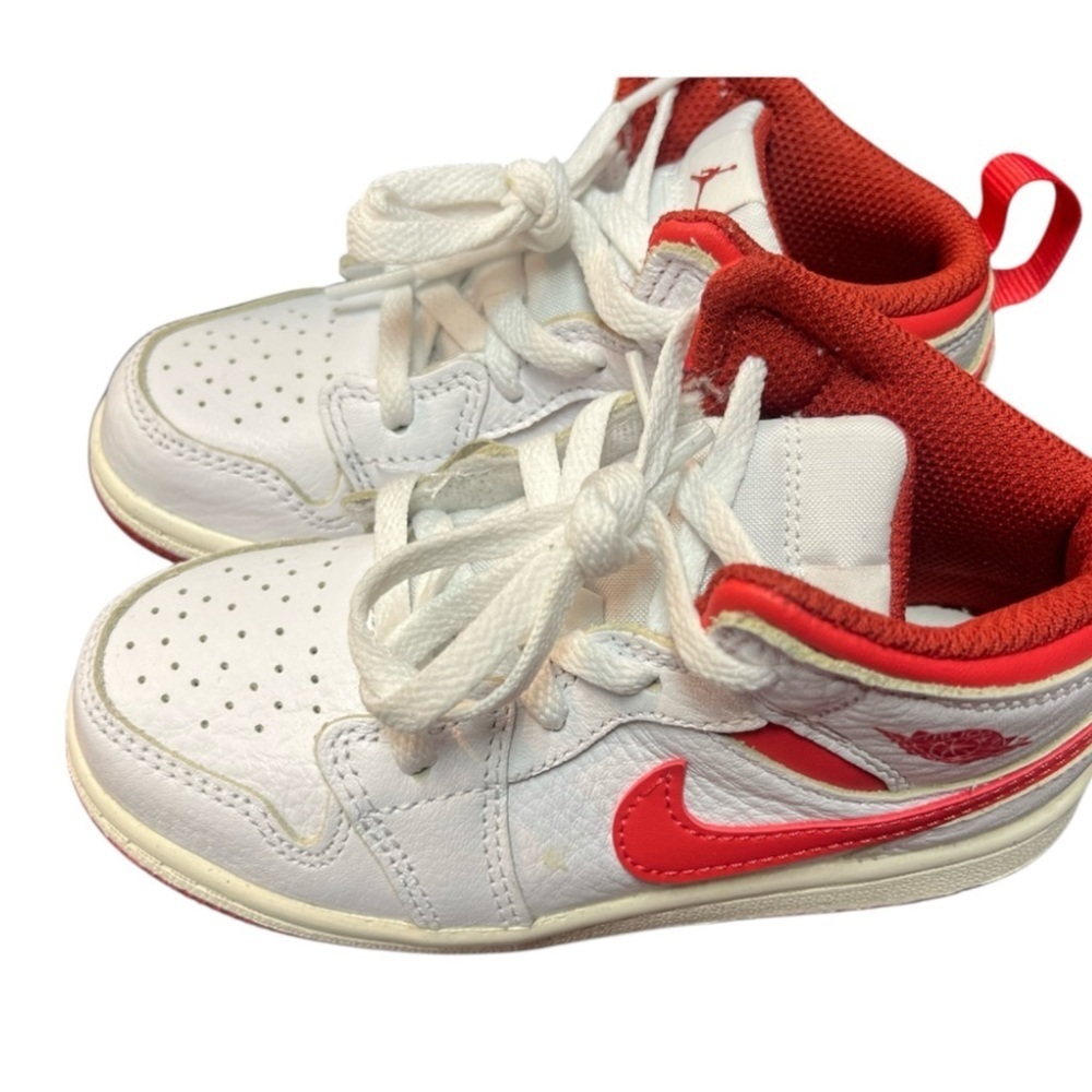 Sz 10 c red & white Kids White and Red Nike Sneakers